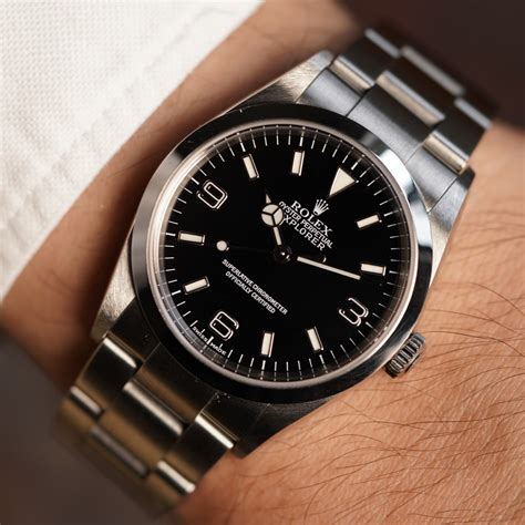 rolex explorer 114270 new old stock|Rolex 114270 vs 124270.